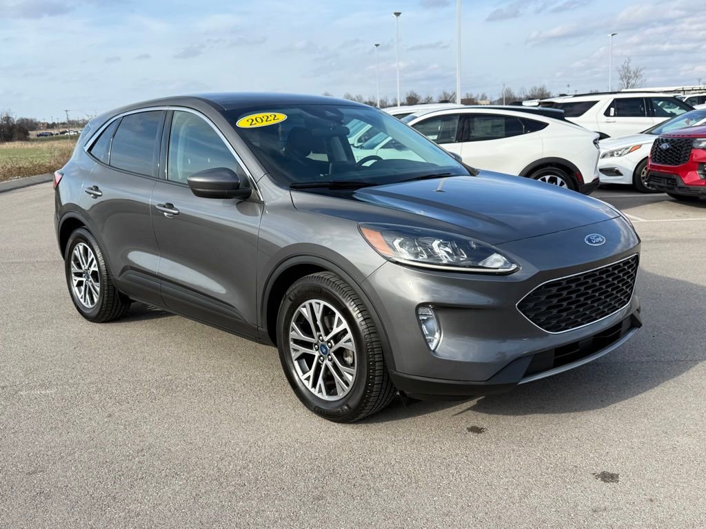 Used 2022 Ford Escape SEL w/ Technology Package image 2