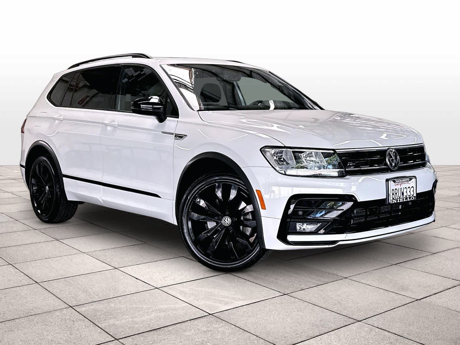 Used 2020 Volkswagen Tiguan SE R-Line FWD image 3