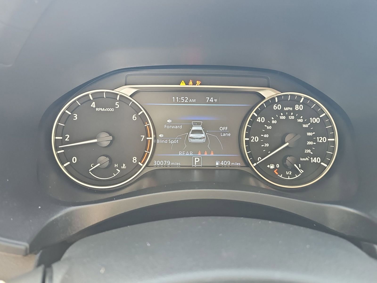 Used 2025 Nissan Altima 2.5 SV image 9