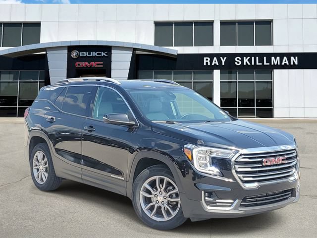 Used 2024 GMC Terrain SLT FWD image 1