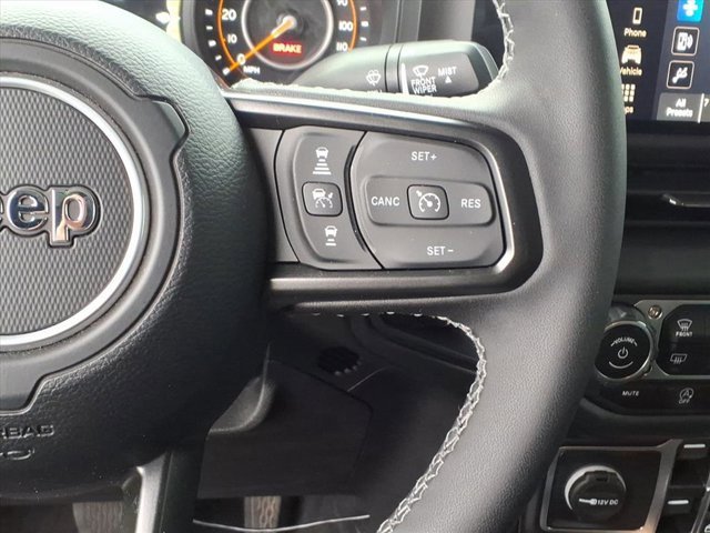 Used 2025 Jeep Gladiator Sport image 18