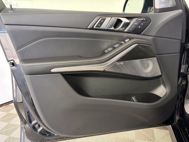 Certified 2024 BMW X7 M60i w/ Executive Package AWD/4WD image 10