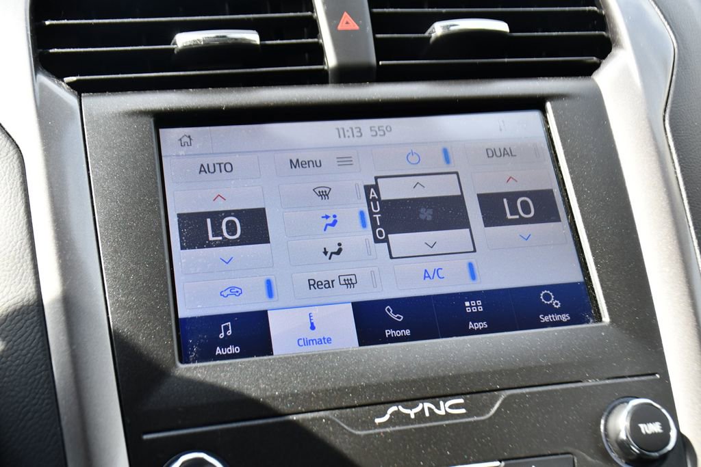 Used 2020 Ford Fusion SEL FWD image 31