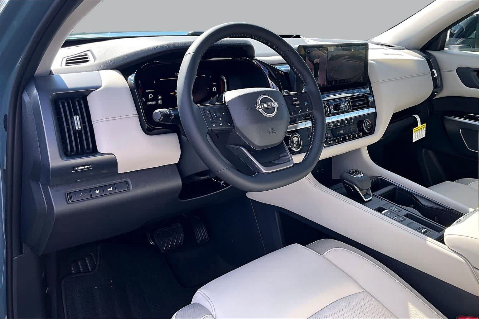 New 2026 Nissan Pathfinder SL FWD image 8