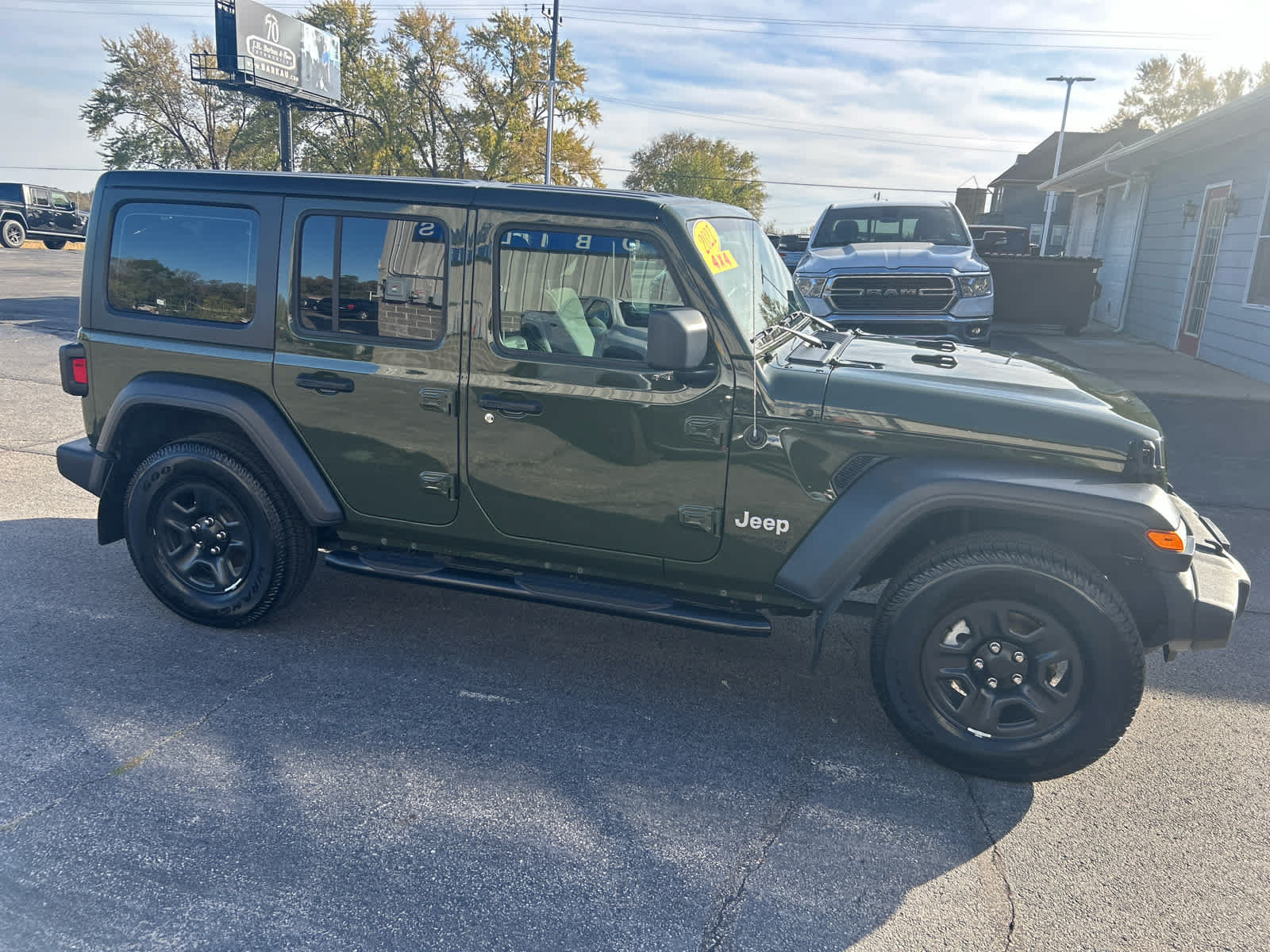 Used 2021 Jeep Wrangler Unlimited Sport AWD/4WD image 2