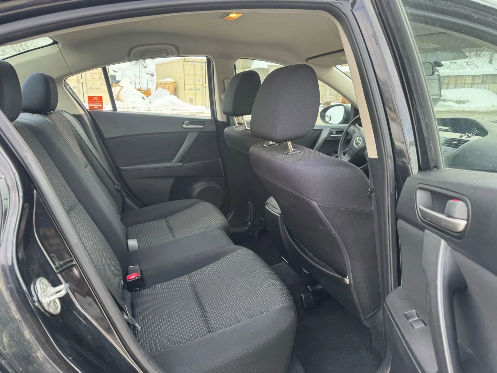 Used 2012 MAZDA MAZDA3 i Sport image 19