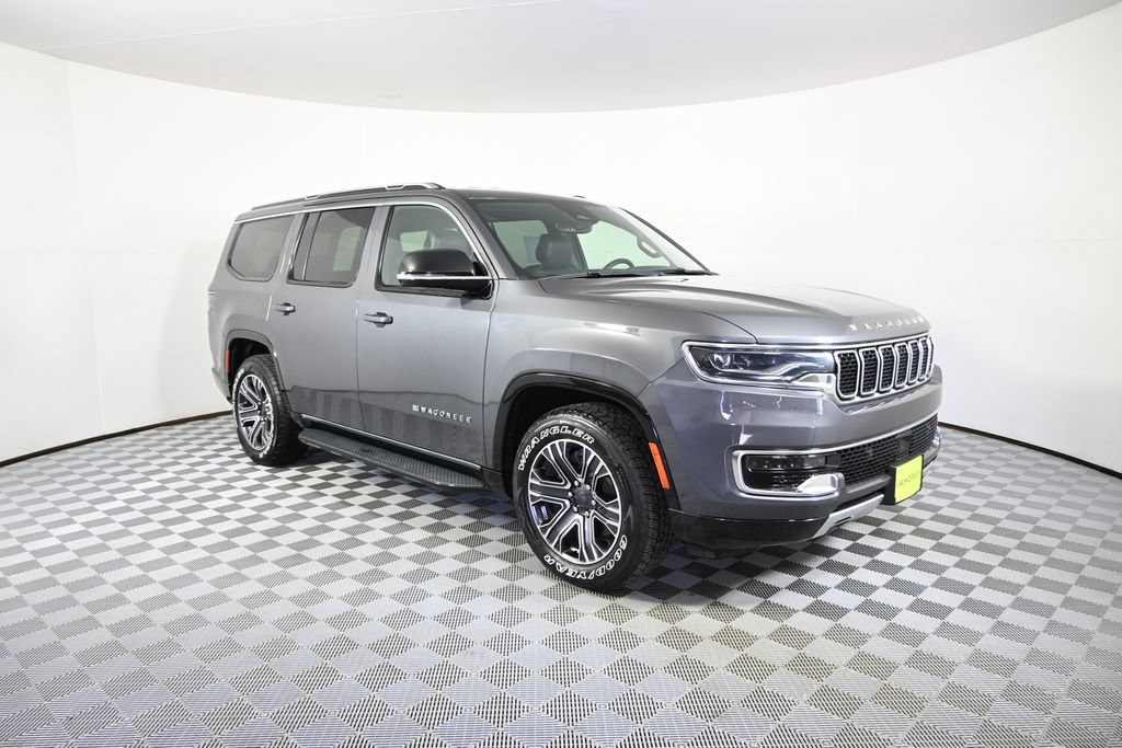 Used 2024 Jeep Wagoneer Series II w/ Flexible Seating Group AWD/4WD image 9