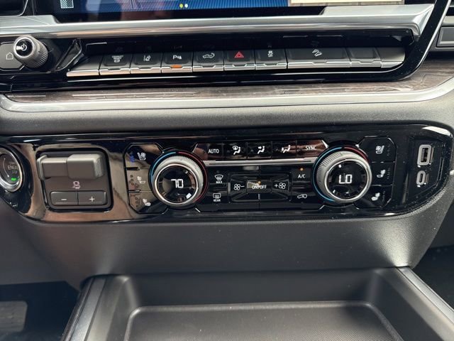 New 2026 Chevrolet Silverado 2500 LTZ w/ LTZ Plus Package AWD/4WD image 19