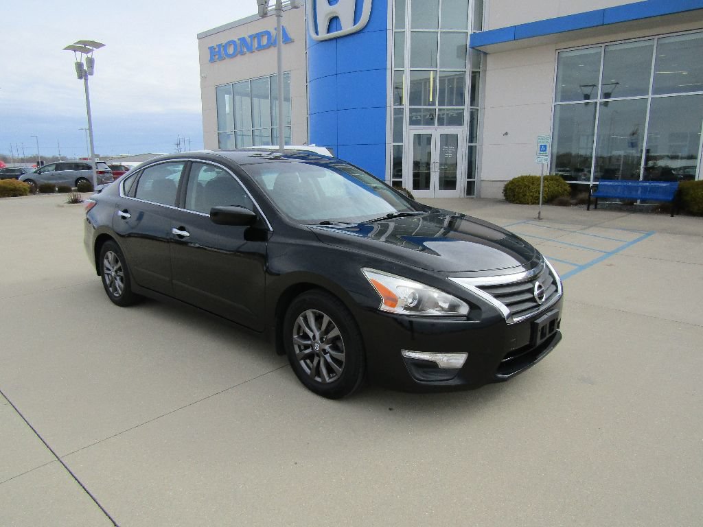 Used 2015 Nissan Altima 2.5 S w/ Special Edition Package FWD image 8