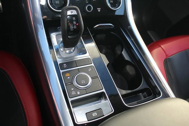 Used 2022 Land Rover Range Rover Sport HST image 16
