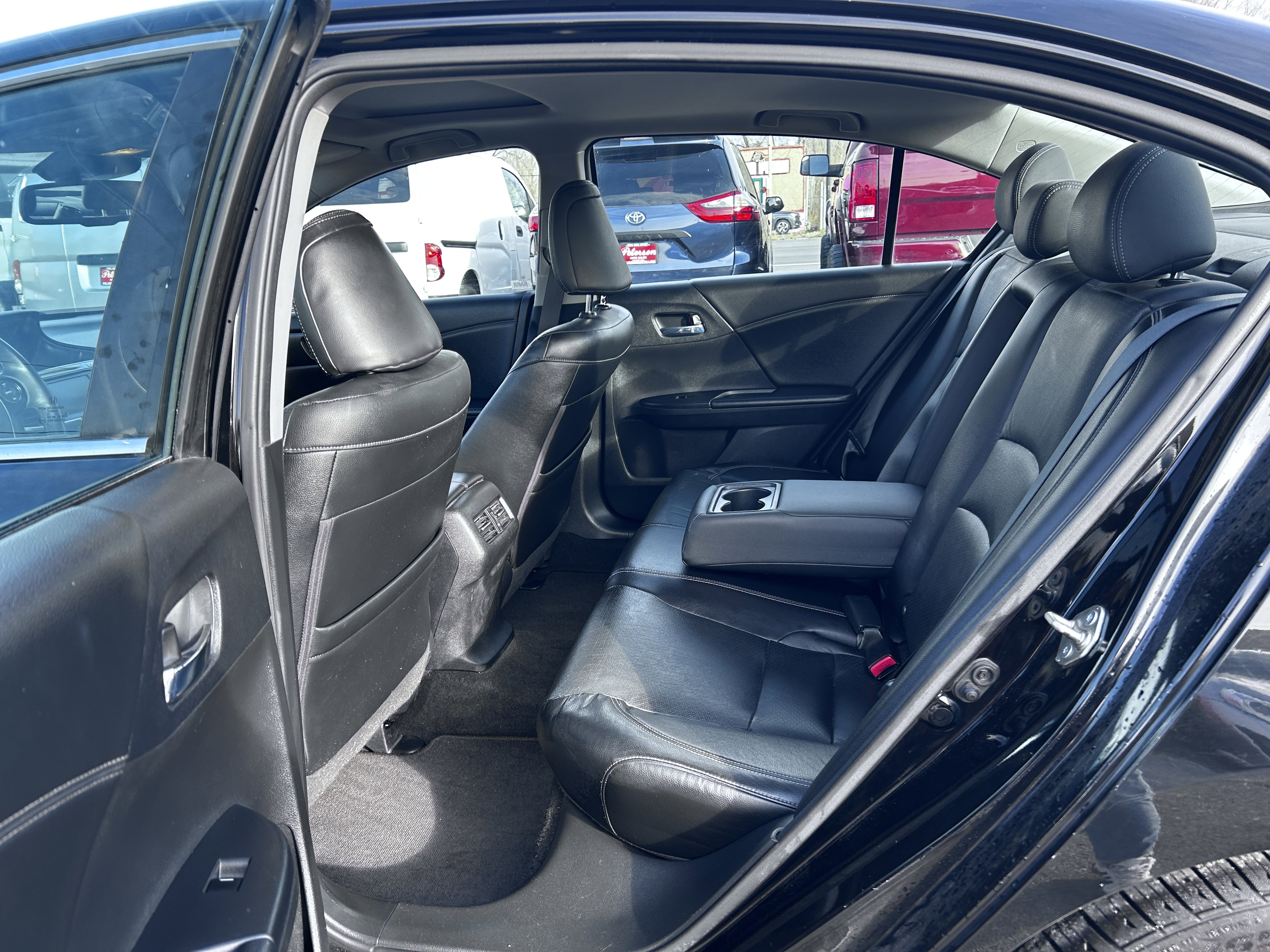 Used 2015 Honda Accord EX-L image 11