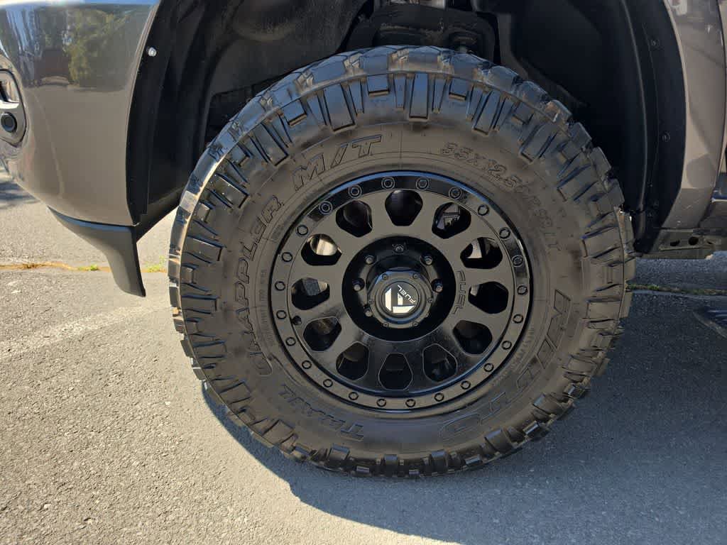 Used 2021 RAM 3500 Laramie AWD/4WD image 10