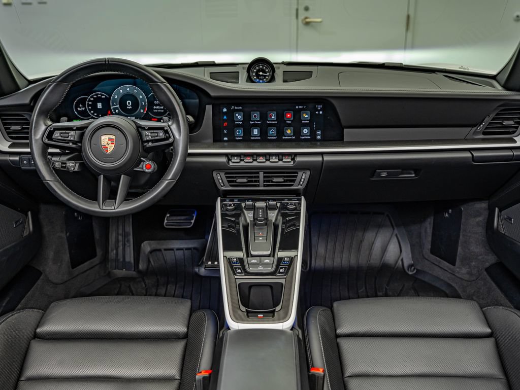 Certified 2025 Porsche 911 Carrera RWD image 6