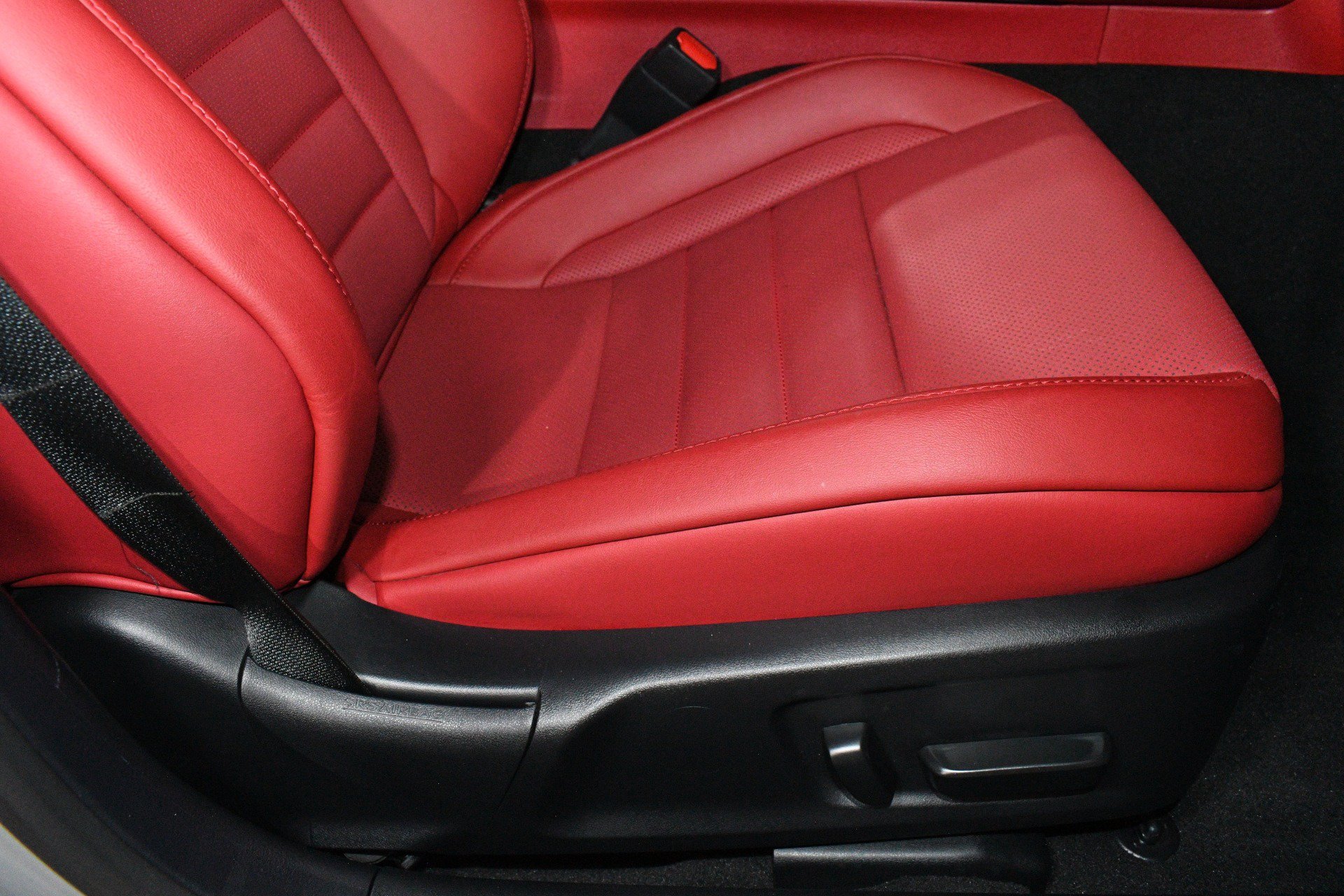 Used 2024 Lexus IS 350 F Sport RWD image 12