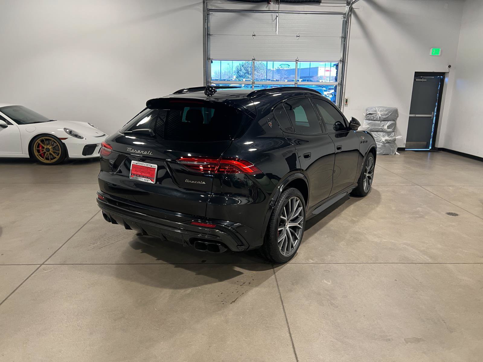 Used 2024 Maserati Grecale Trofeo AWD/4WD image 3