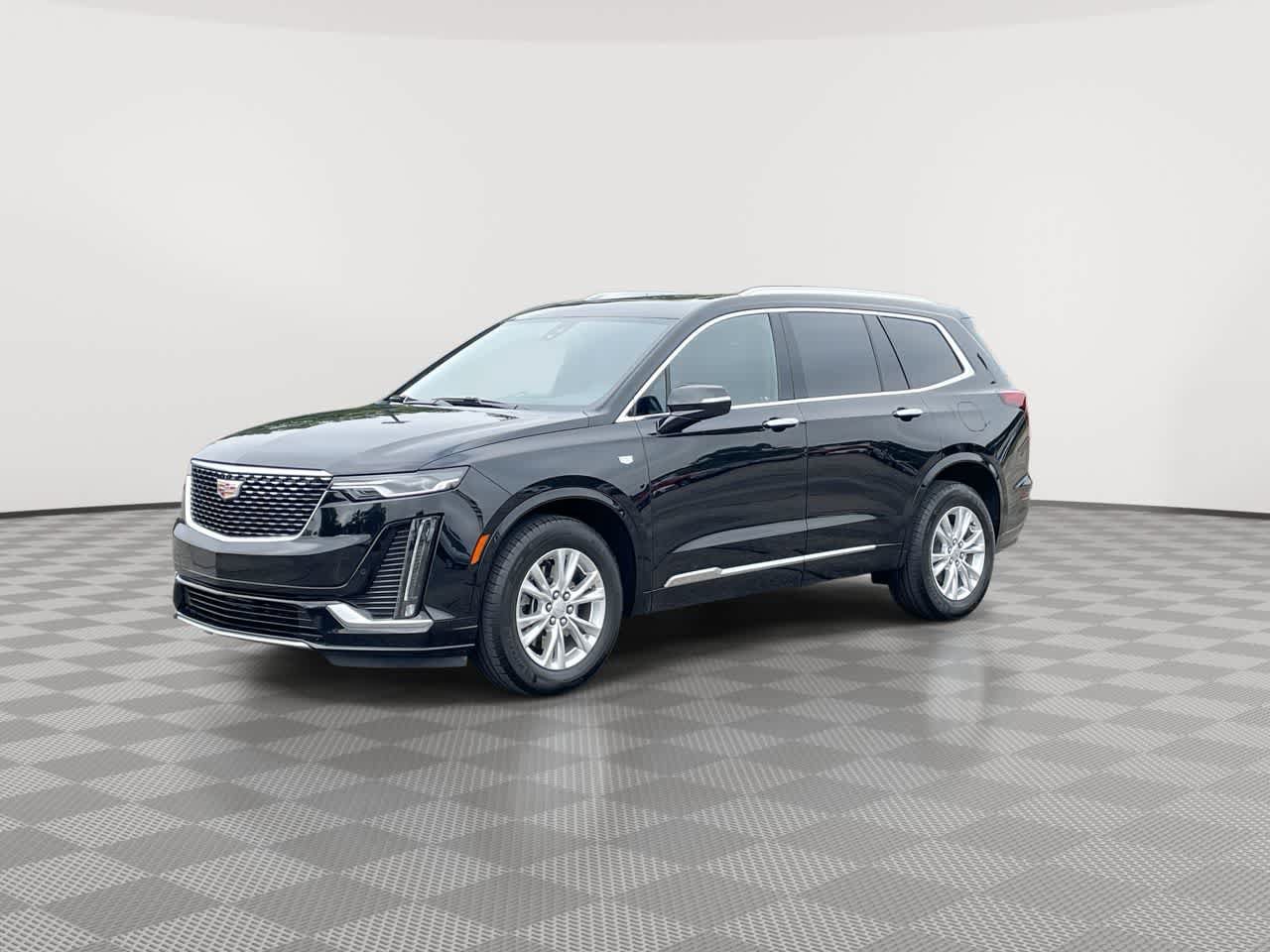 Certified 2024 Cadillac XT6 Luxury AWD/4WD image 4