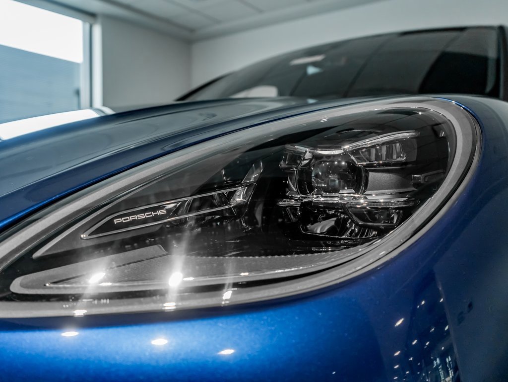 New 2026 Porsche Macan Turbo image 28