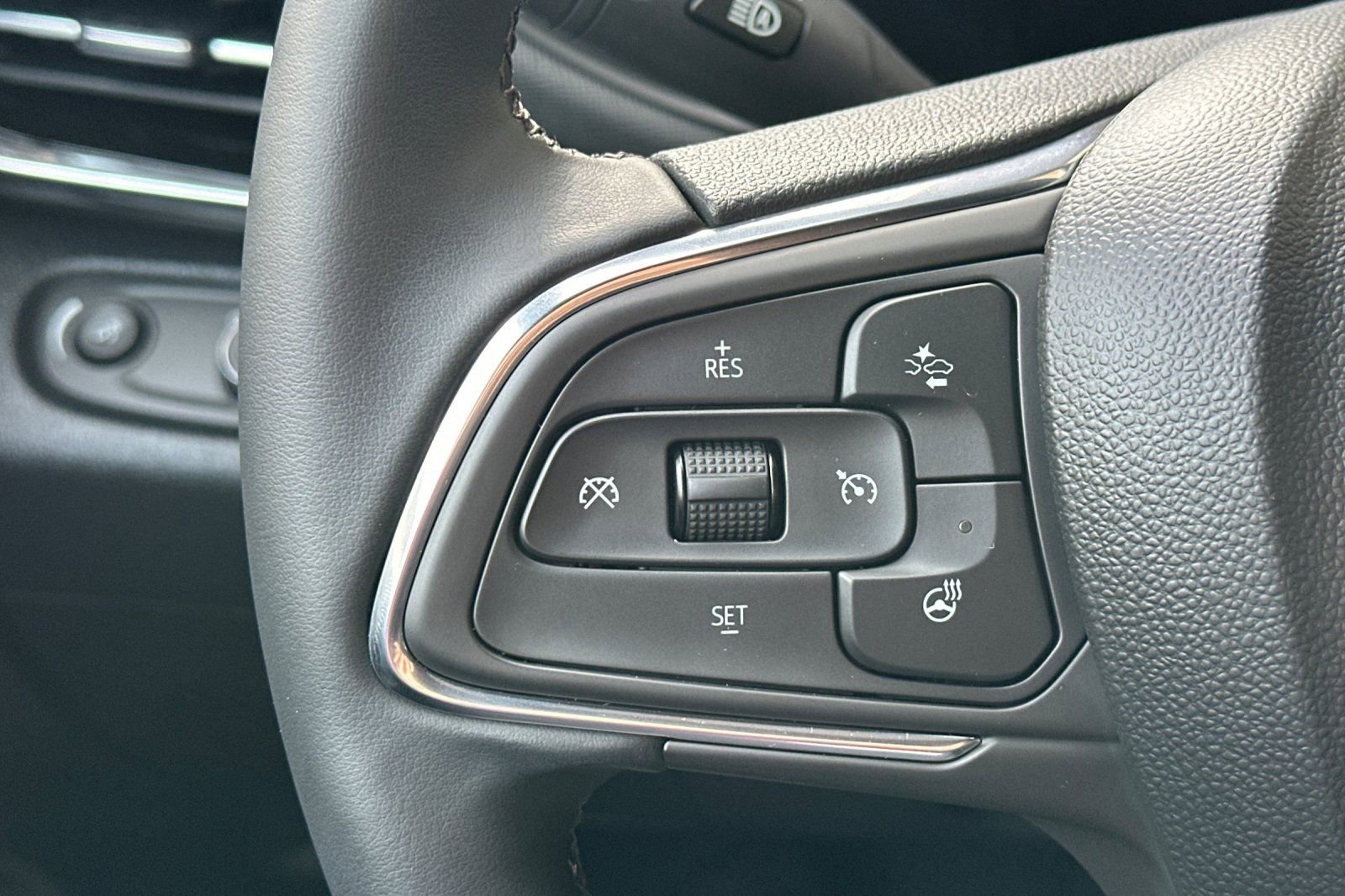 Certified 2026 Buick Envista Sport Touring w/ Convenience I Package image 31