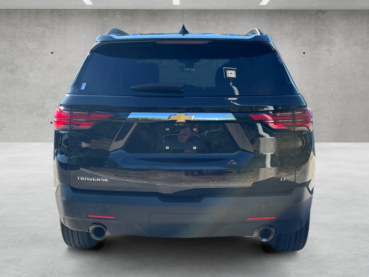 Used 2023 Chevrolet Traverse LT image 17