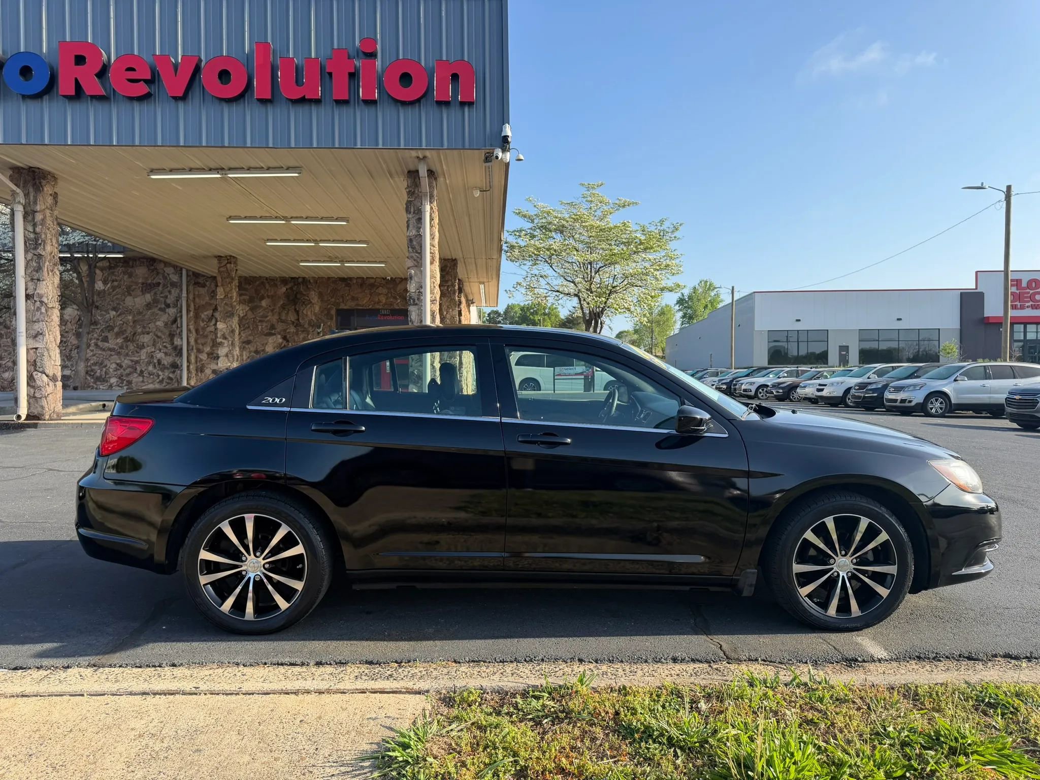 Used 2014 Chrysler 200 Limited w/ Sun/Sound Group image 8