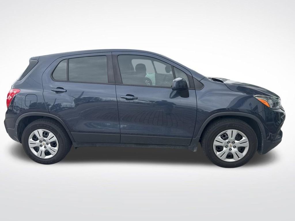 Used 2019 Chevrolet Trax LS image 5