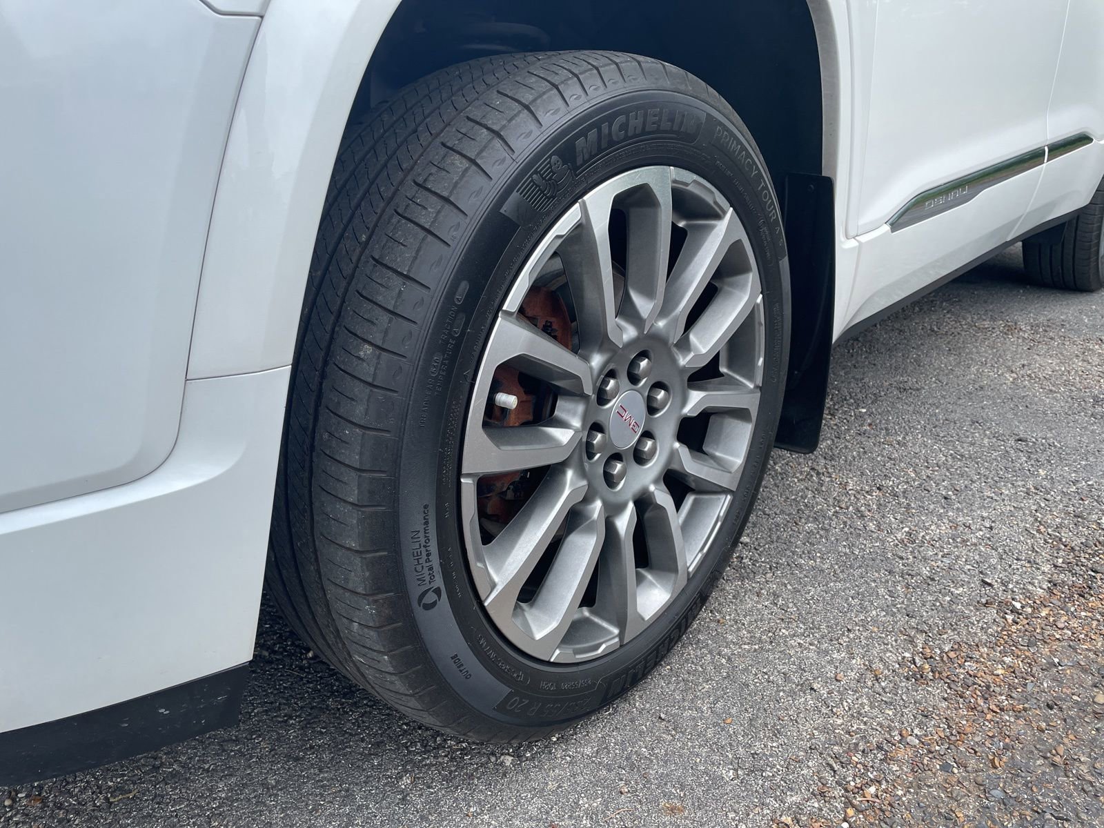 Used 2023 GMC Acadia Denali w/ Denali Ultimate Package image 9