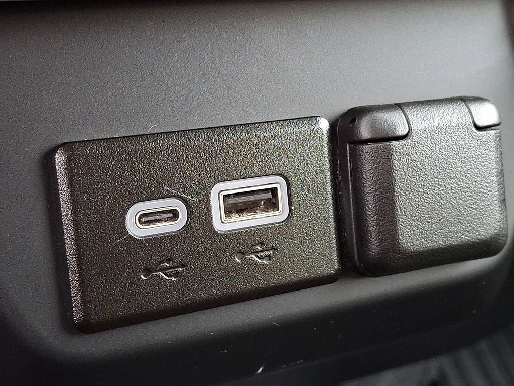 Used 2024 GMC Sierra 1500 Pro w/ Convenience Package image 27