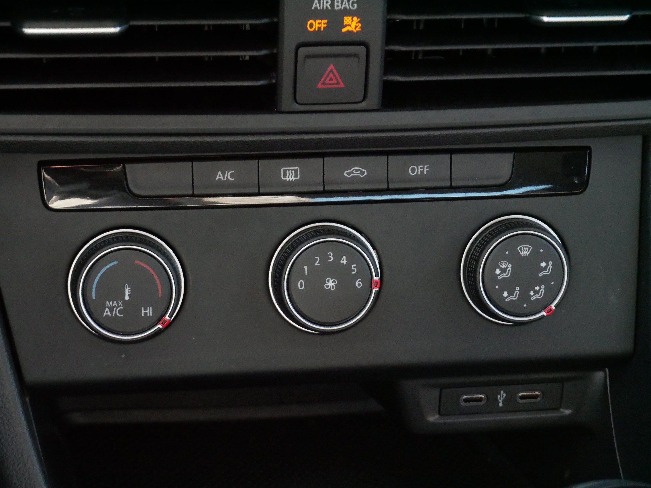 Certified 2023 Volkswagen Jetta S image 23