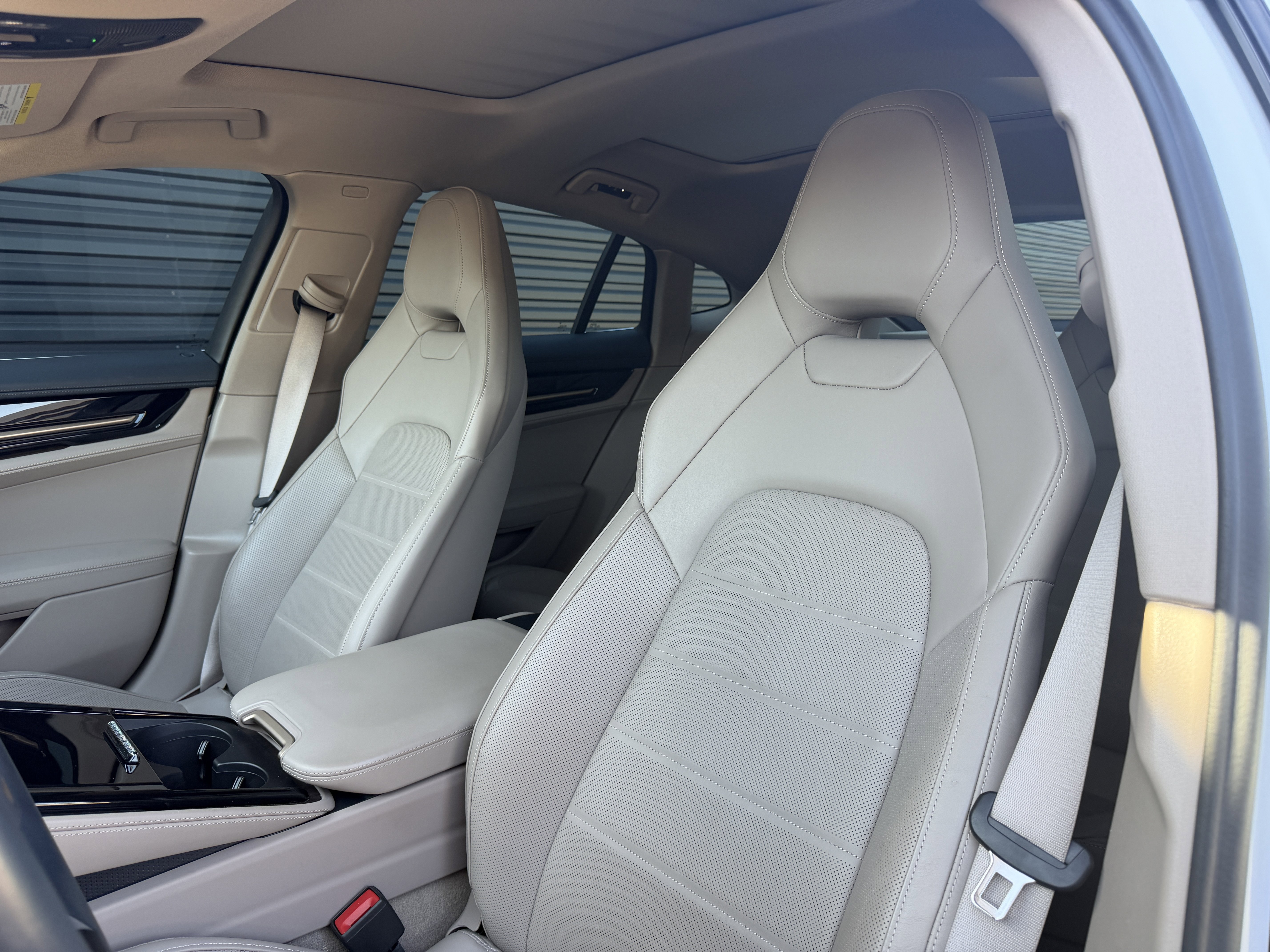 Certified 2024 Porsche Panamera 4 image 5