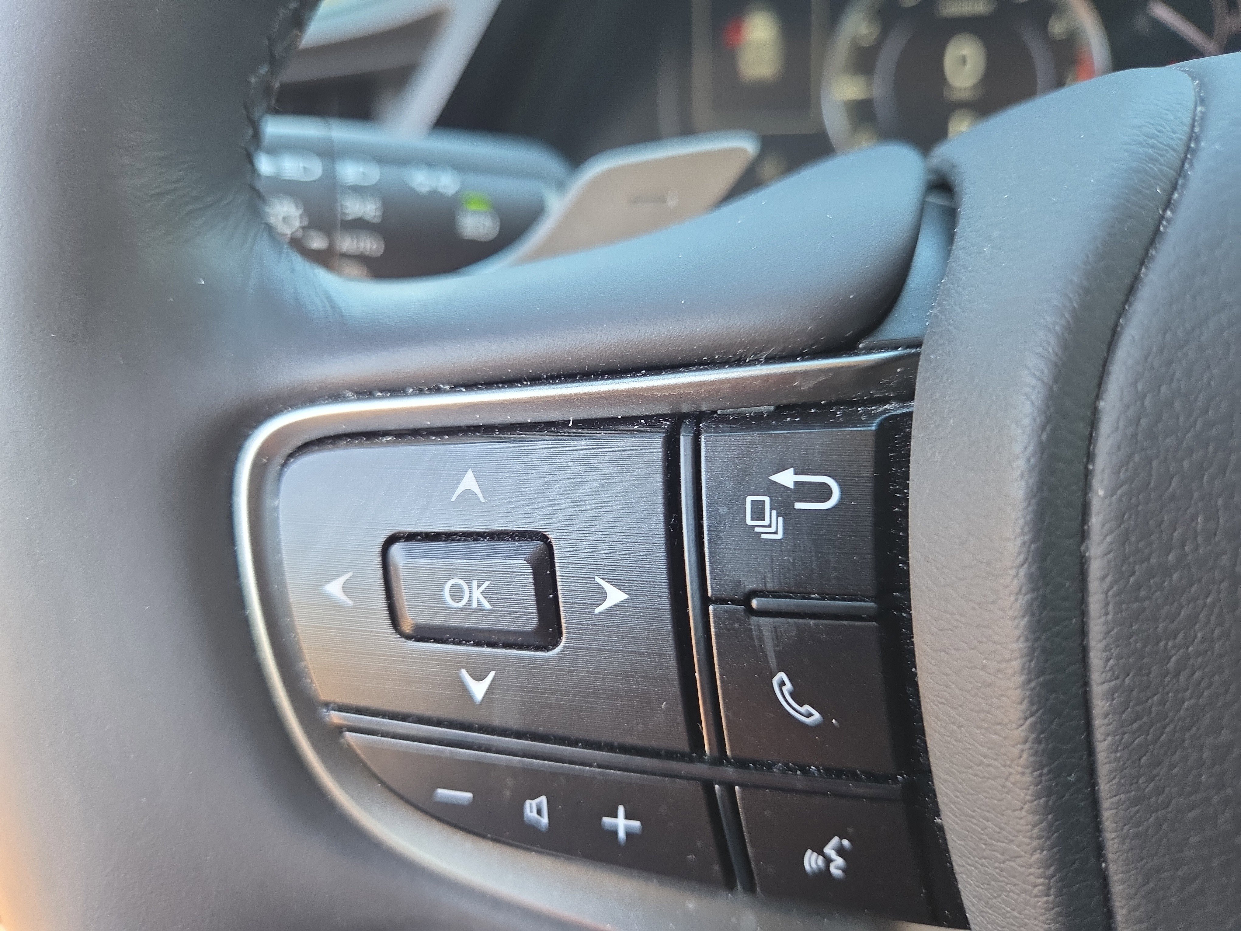 Certified 2023 Lexus ES 350 w/ Premium Package image 31