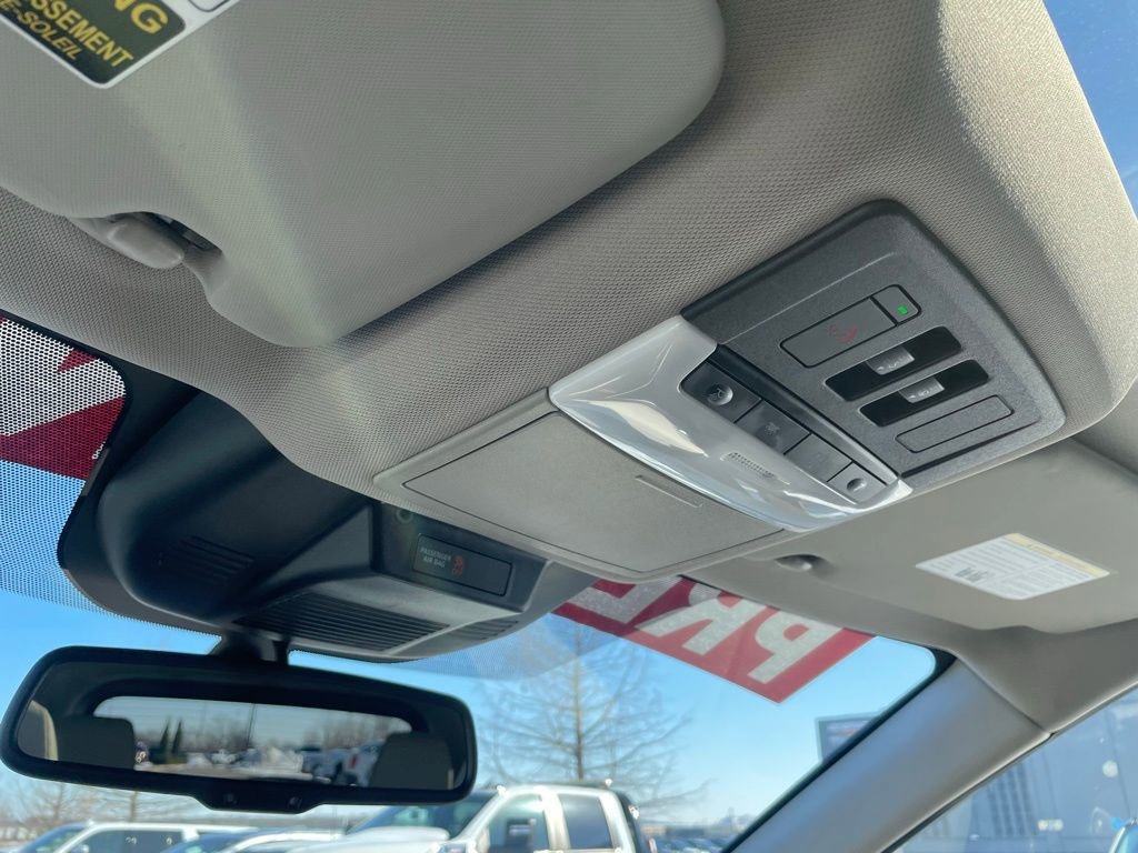 Used 2023 Nissan Rogue SL w/ SL Premium Package image 20