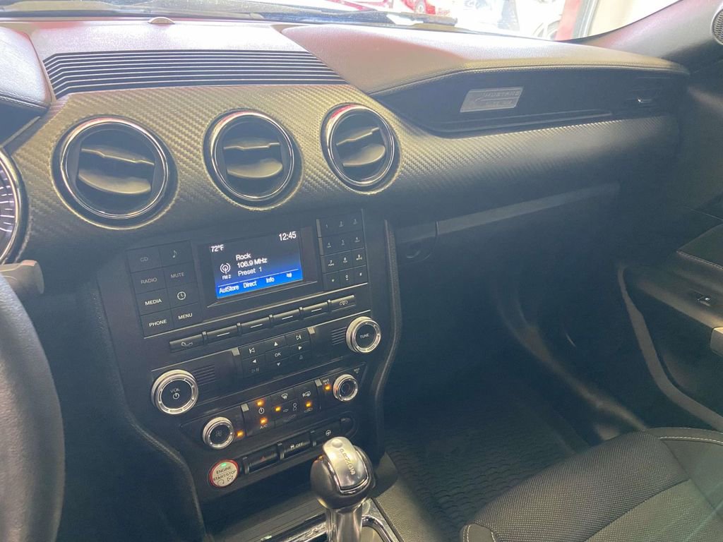 Used 2017 Ford Mustang Coupe image 19