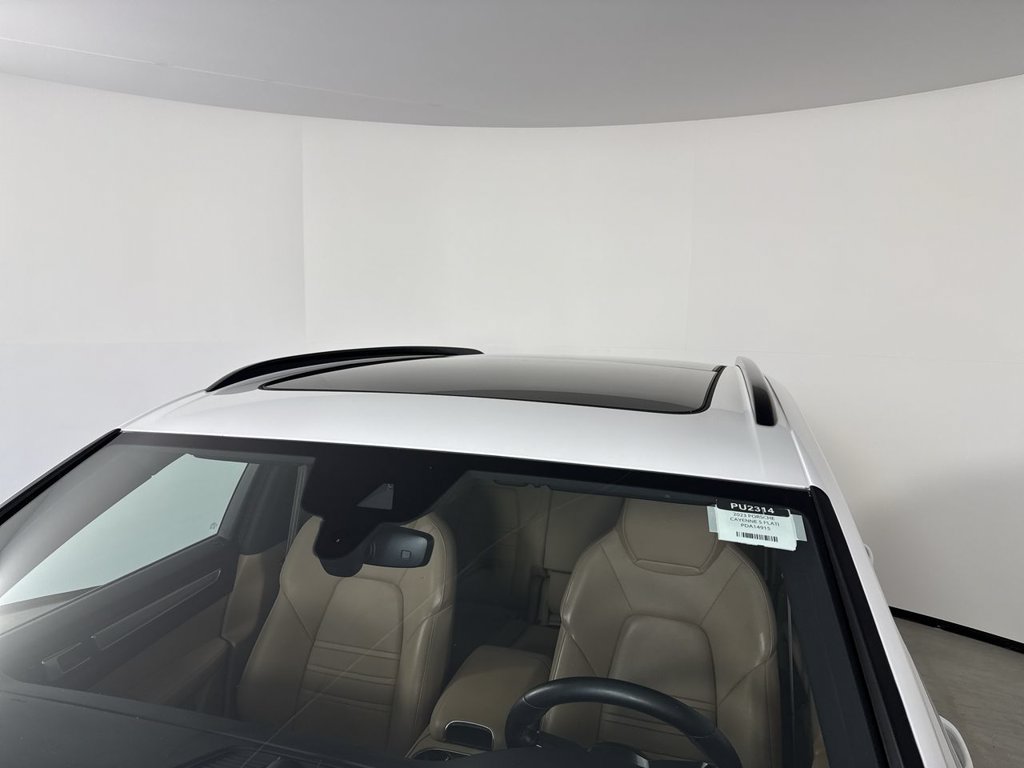 Certified 2023 Porsche Cayenne S Platinum w/ Premium Package Plus AWD/4WD image 17