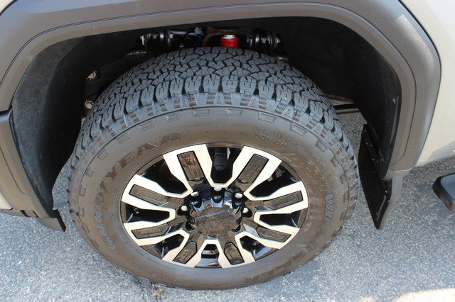 Used 2024 GMC Sierra 3500 Denali image 4