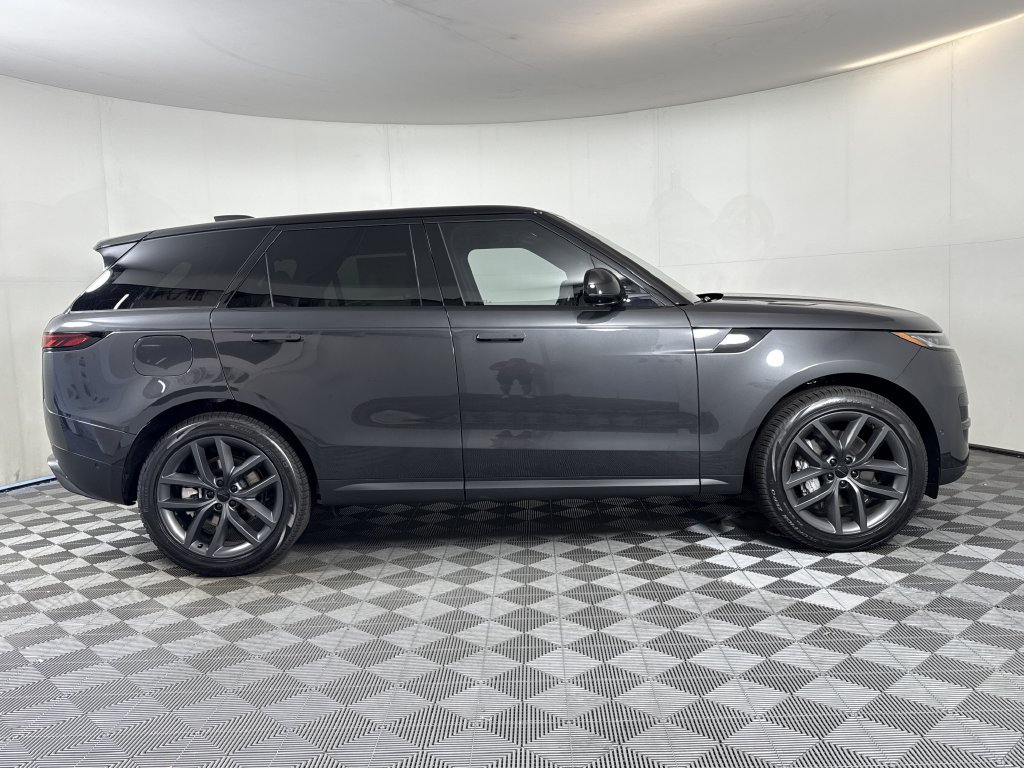 New 2027 Land Rover Range Rover Sport SE AWD/4WD image 9