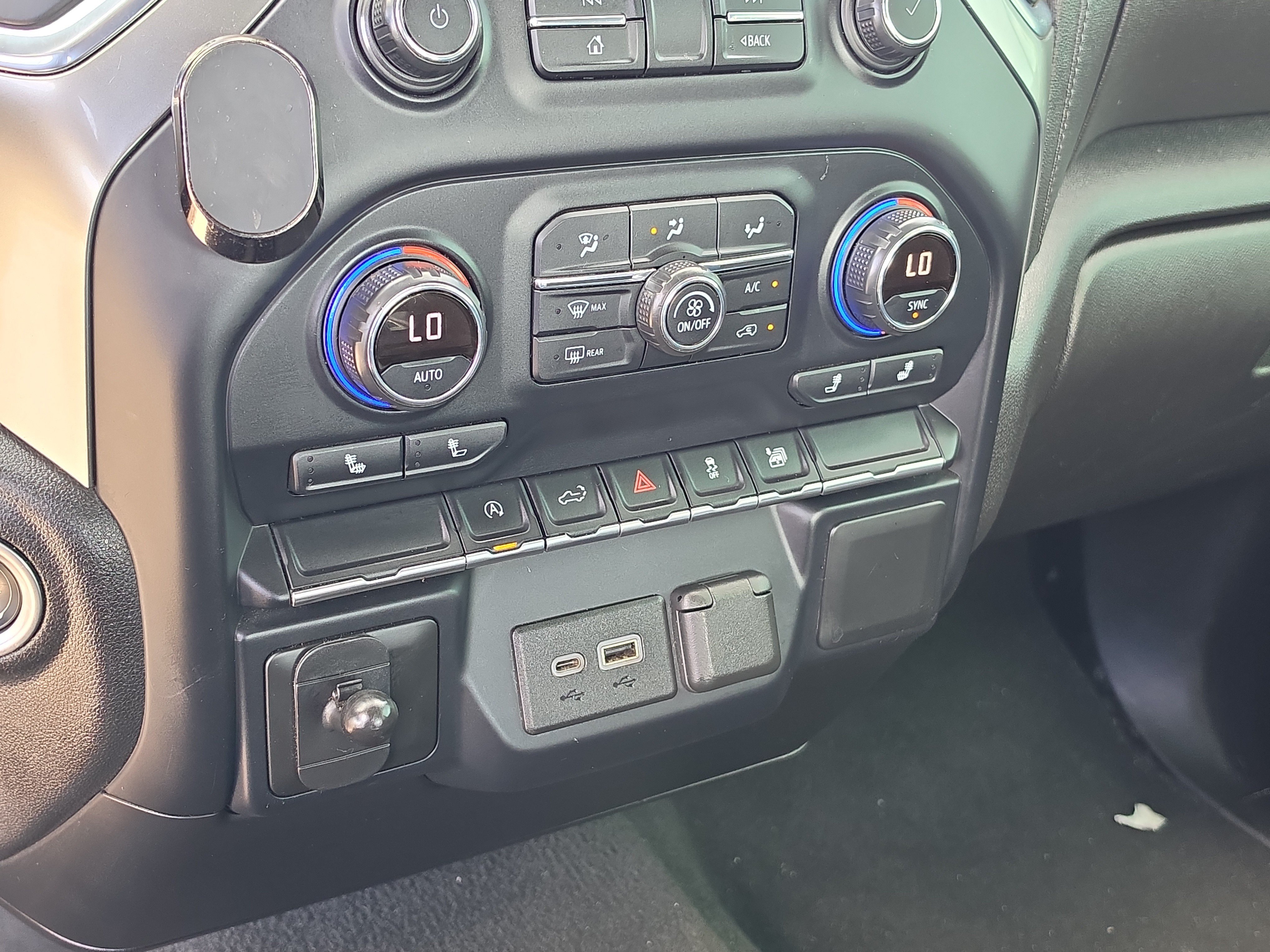 Used 2021 Chevrolet Silverado 1500 LT RWD image 26
