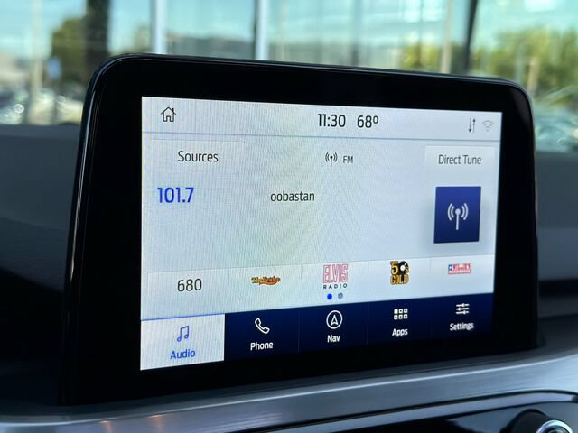 Used 2022 Ford Escape Titanium w/ Class II Trailer Tow Package AWD/4WD image 23