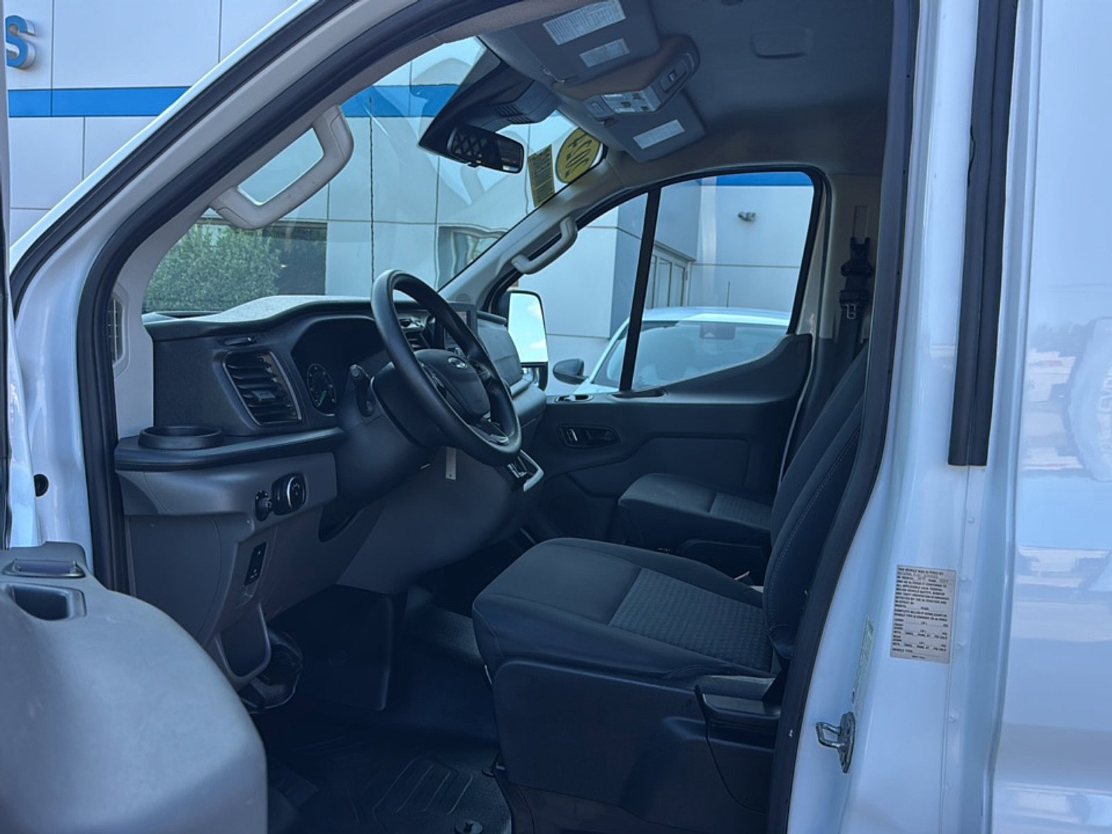 Used 2024 Ford Transit 250 Low Roof w/ Exterior Upgrade Package RWD image 12