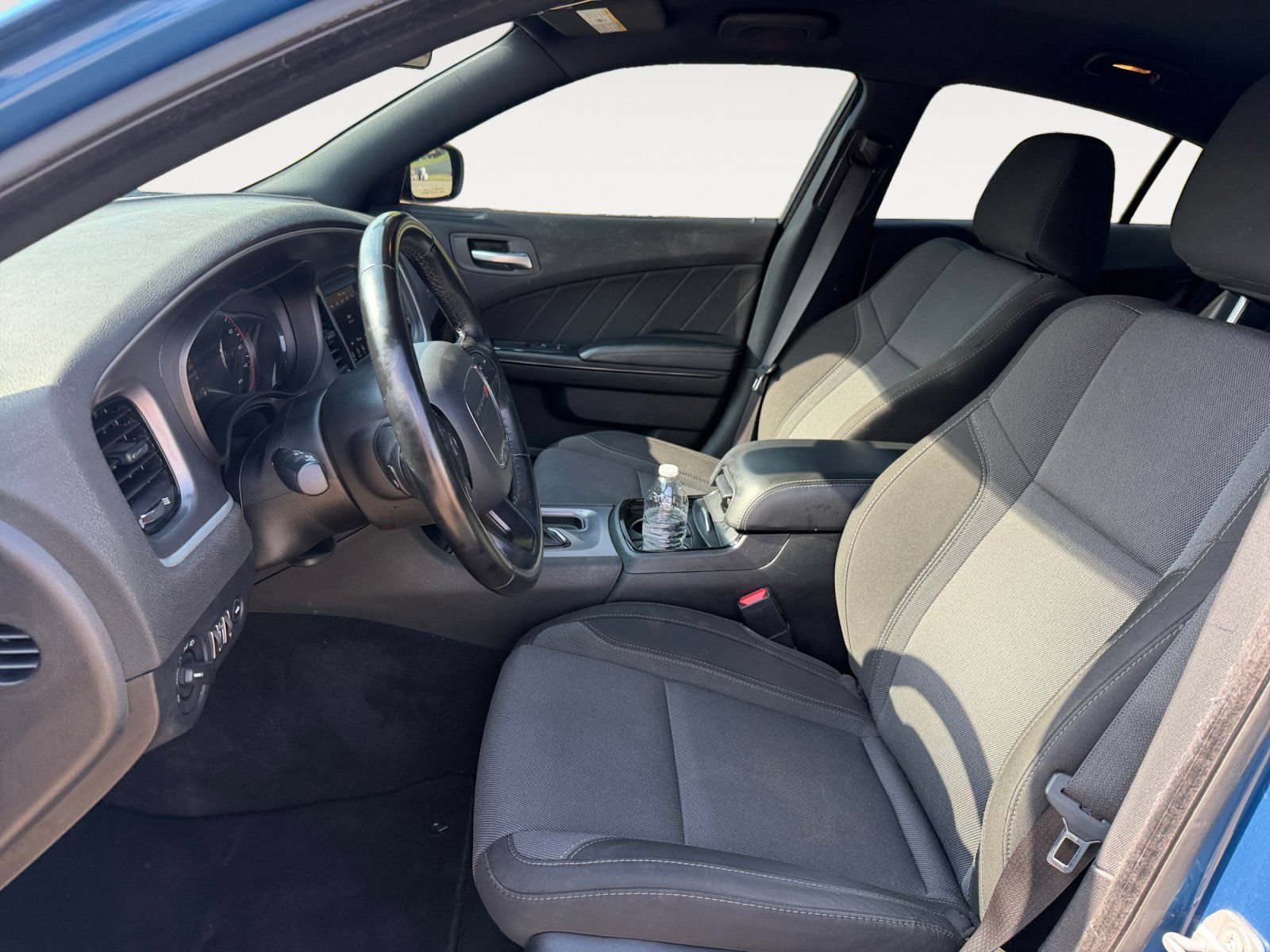 Used 2020 Dodge Charger SXT w/ Blacktop Package RWD image 9