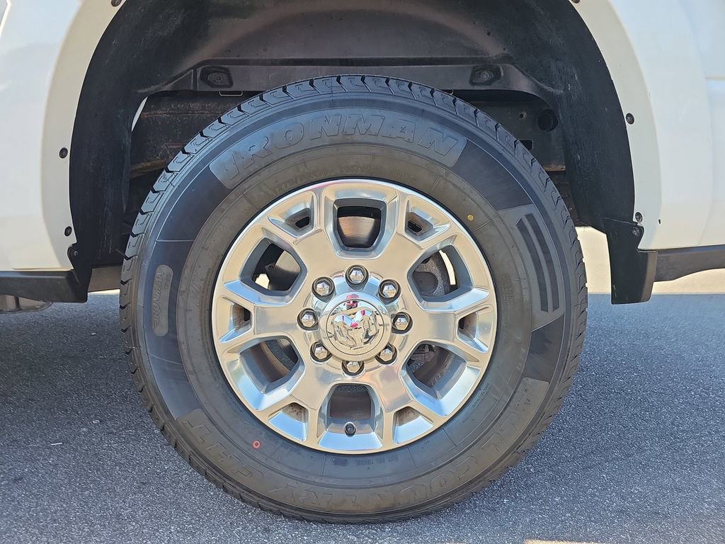 Used 2022 RAM 2500 Laramie w/ Snow Chief Group AWD/4WD image 32