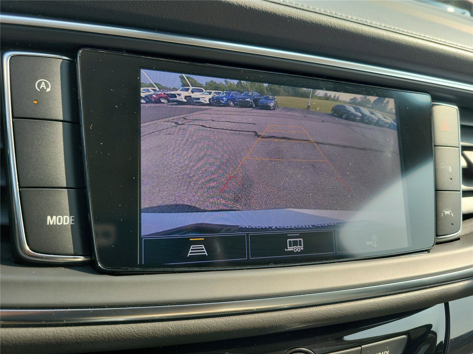 Used 2023 Buick Enclave Essence w/ Experience Buick Package FWD image 26