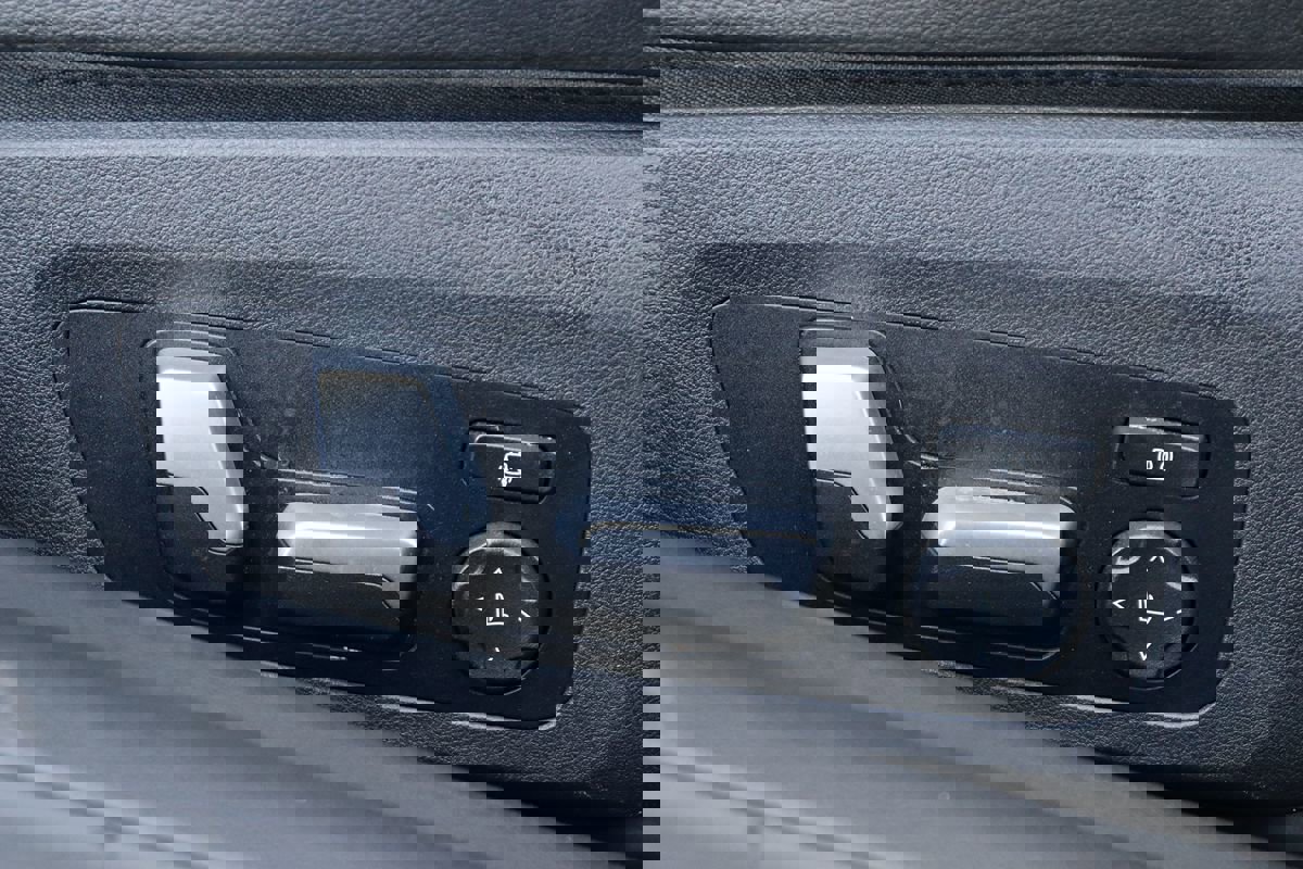 Used 2021 BMW 440i xDrive Coupe w/ Premium Package image 28