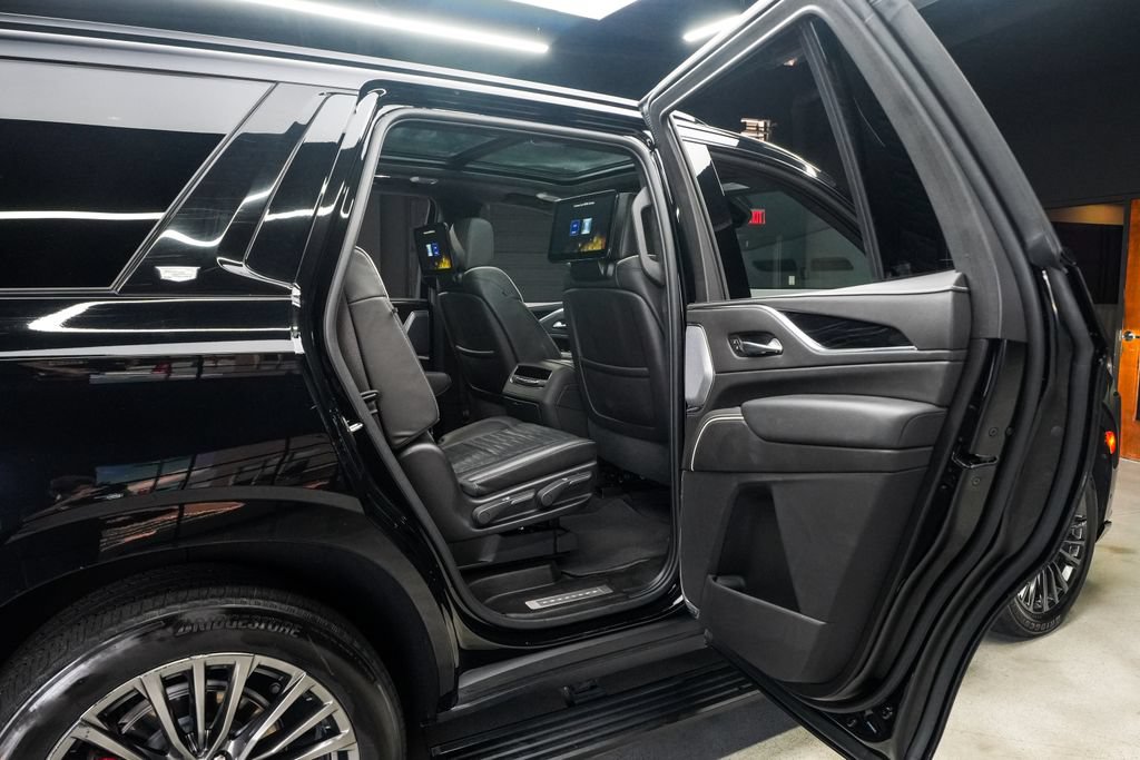 Used 2023 Cadillac Escalade V AWD/4WD image 53