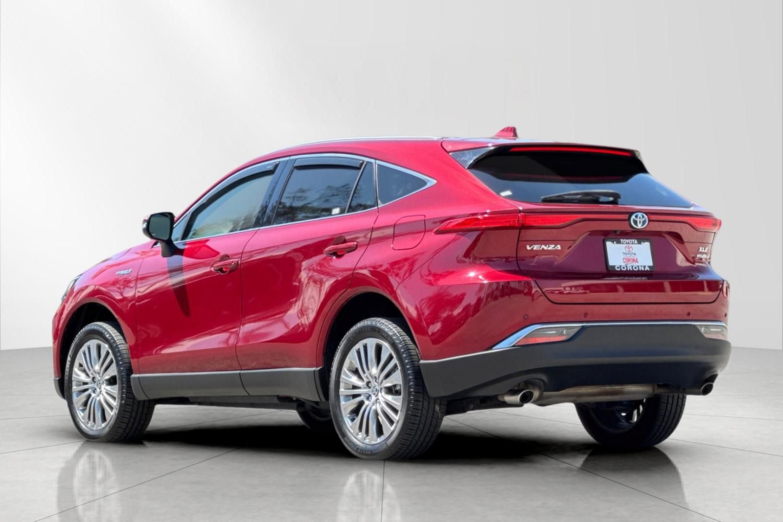 Used 2021 Toyota Venza XLE AWD/4WD image 7