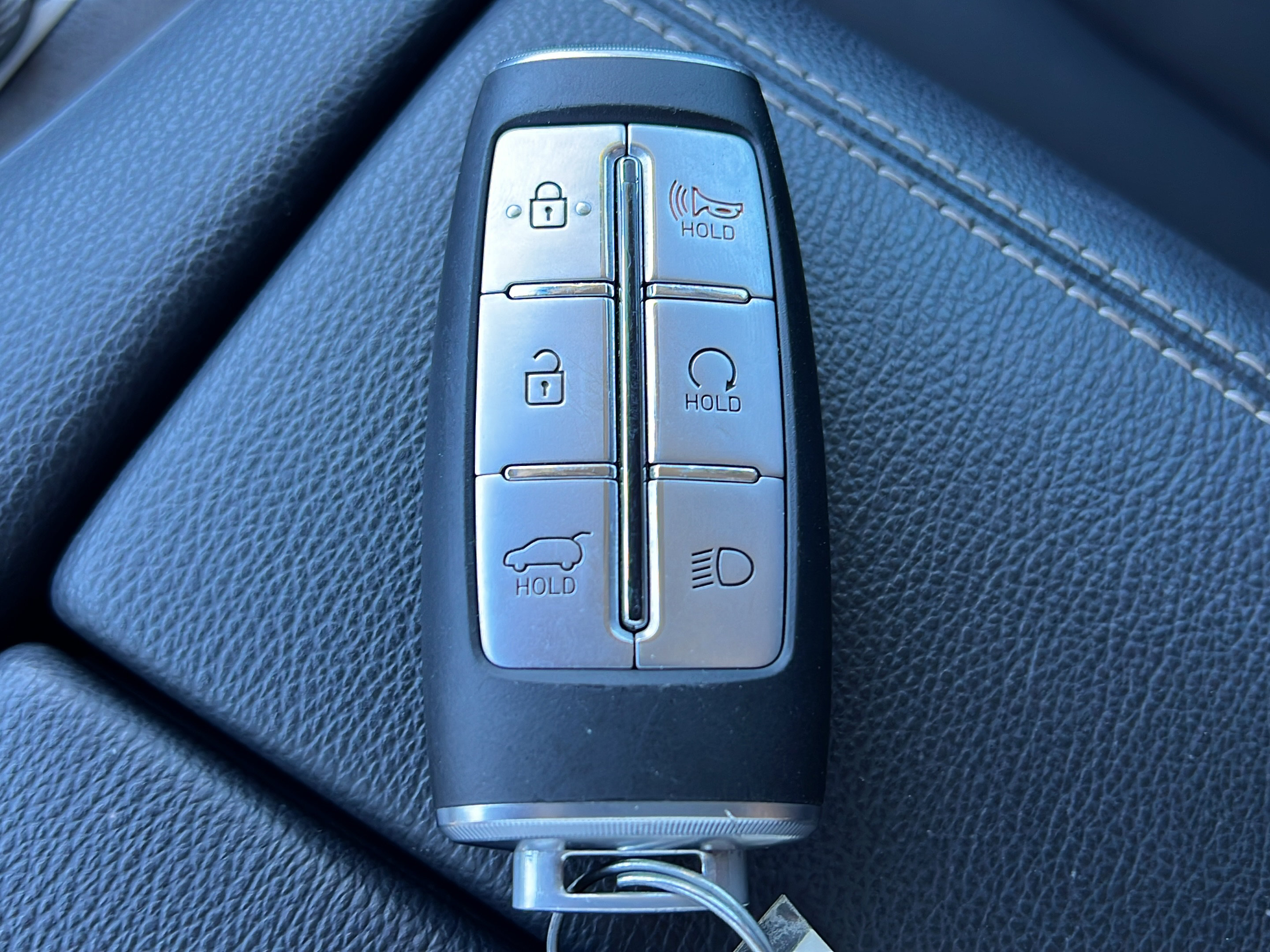 Used 2023 Genesis GV80 2.5T AWD/4WD image 25