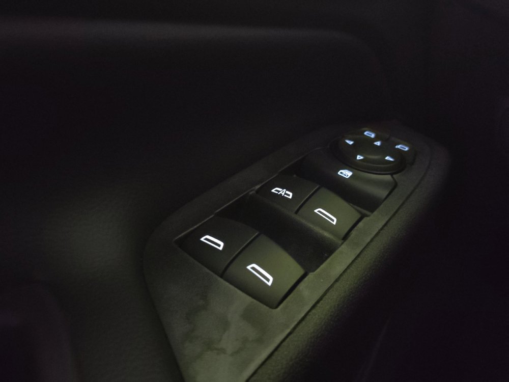 Used 2018 Chevrolet Equinox LT FWD image 27