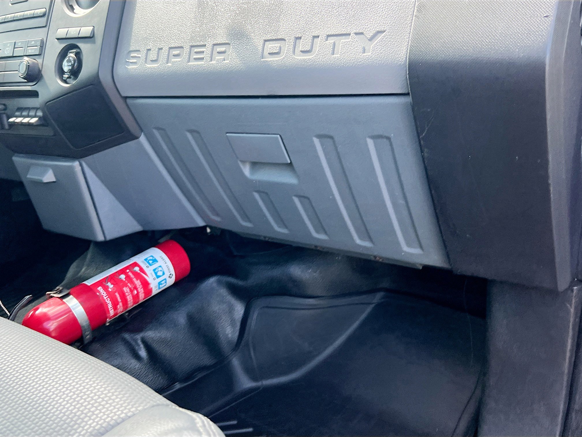 Used 2015 Ford F450 XL w/ Snow Plow Prep Package image 32