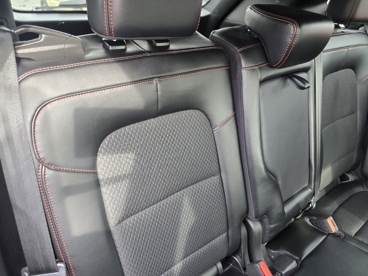 Used 2023 Ford Escape ST-Line image 15