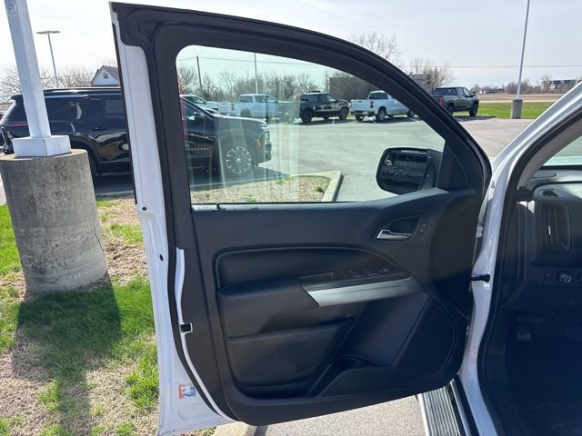 Used 2019 Chevrolet Colorado LT w/ LT Convenience Package image 13