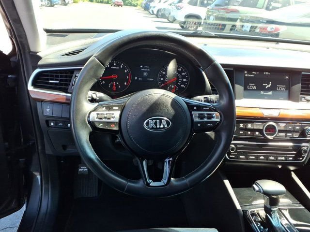 Used 2018 Kia Cadenza Premium w/ Paint Protection Package FWD image 7